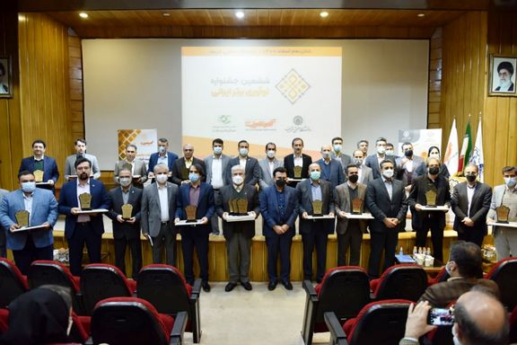 مدیرعامل پتروشیمی تبریز موفق به دریافت تندیس زرین در ششمین جشنواره ملی نوآوری برتر ایرانی شد